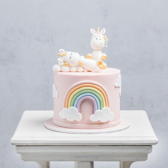 Unikornisos gyerek torta