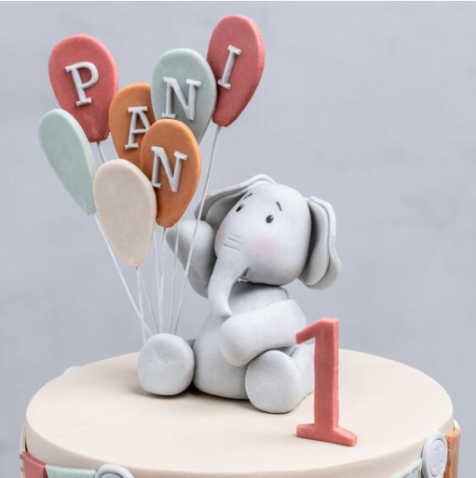 mesehősös gyerek szülinapi torta cuki gyerek szülinapi torta